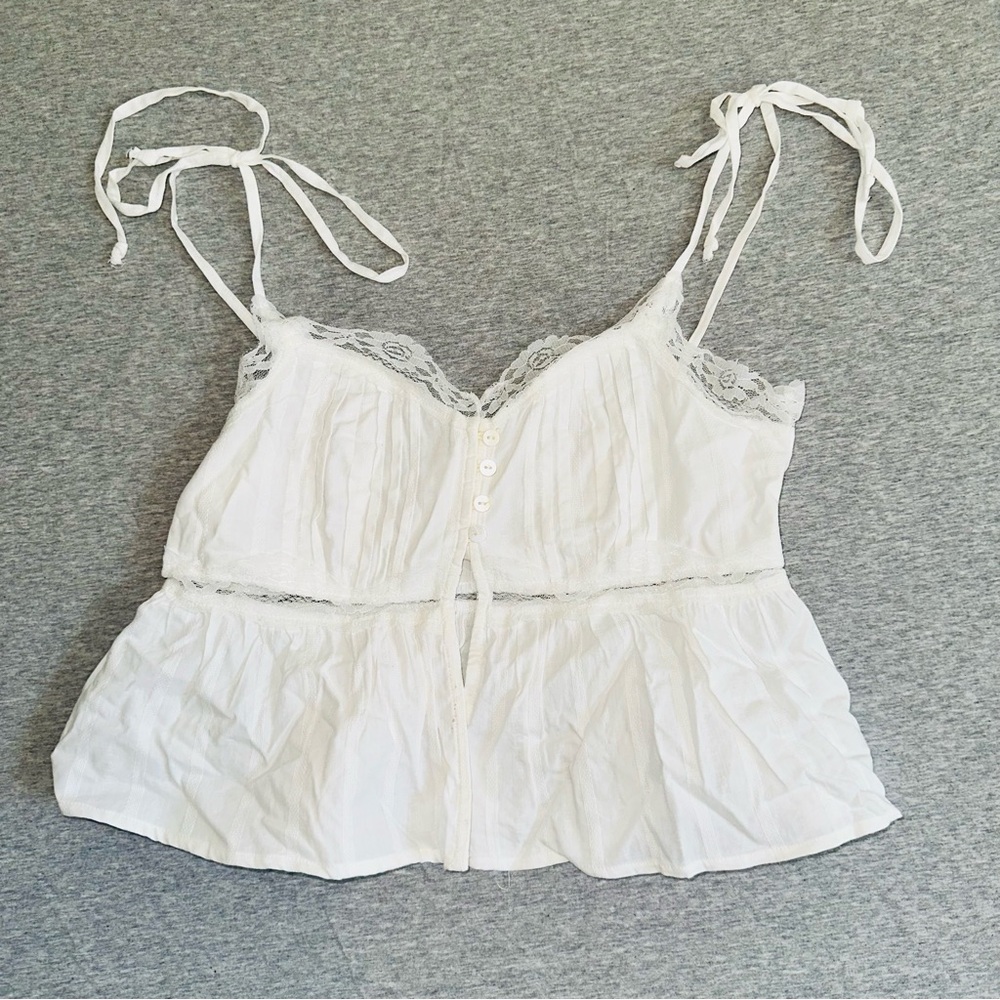 Threads of Luxx White Lace Tie Shoulder Cami Top M Peasant Boho Layering Y2K